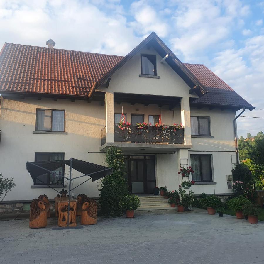 Casa Cornelia Hotel Törcsvár Kültér fotó